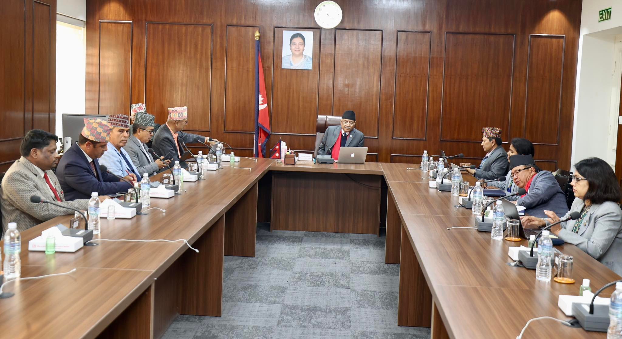 मन्त्रिपरिषदको बैठक सुरू