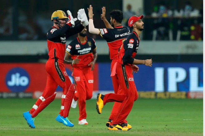 आईपीएल टी-ट्वान्टी क्रिकेट : बैंगलोर शीर्ष दुईमा उक्लियो