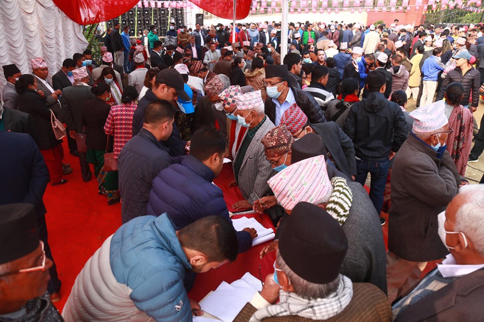 नेकपा एमालेको दशौं राष्ट्रिय महाधिवेशनको दोस्रो दिन (फोटो फिचर)