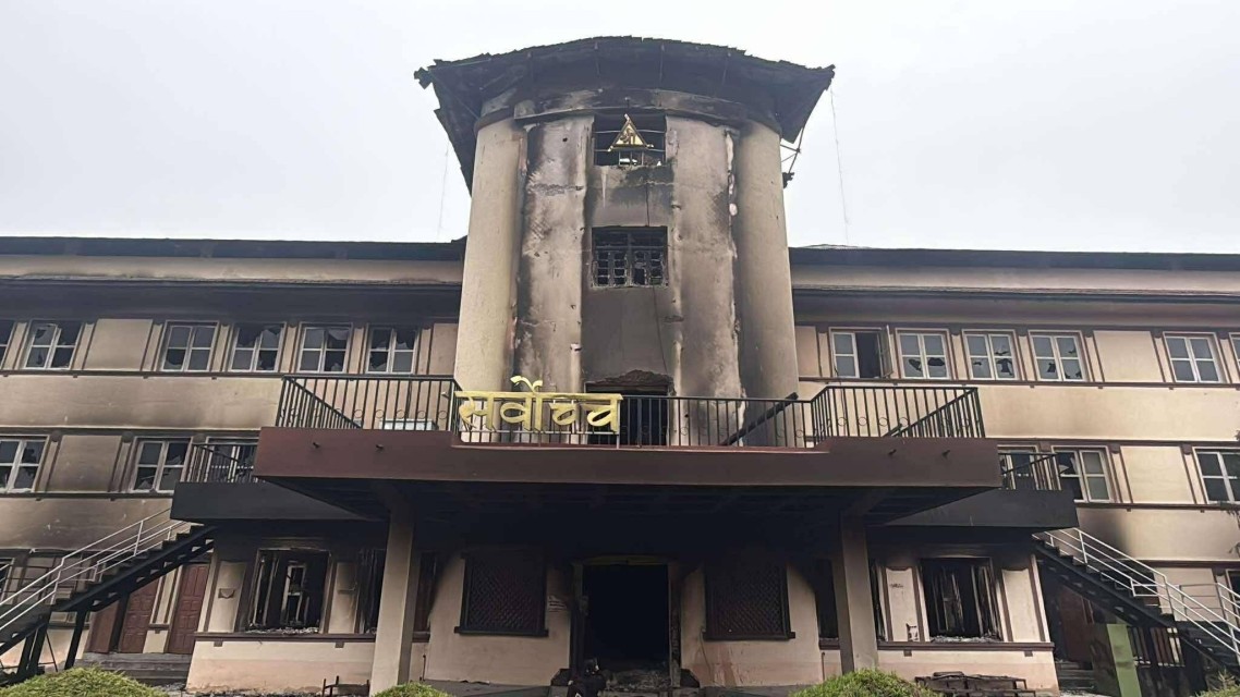 शैक्षिक सत्र सुरु नहुँदै भर्ना नगर्न सर्वोच्चको आदेश