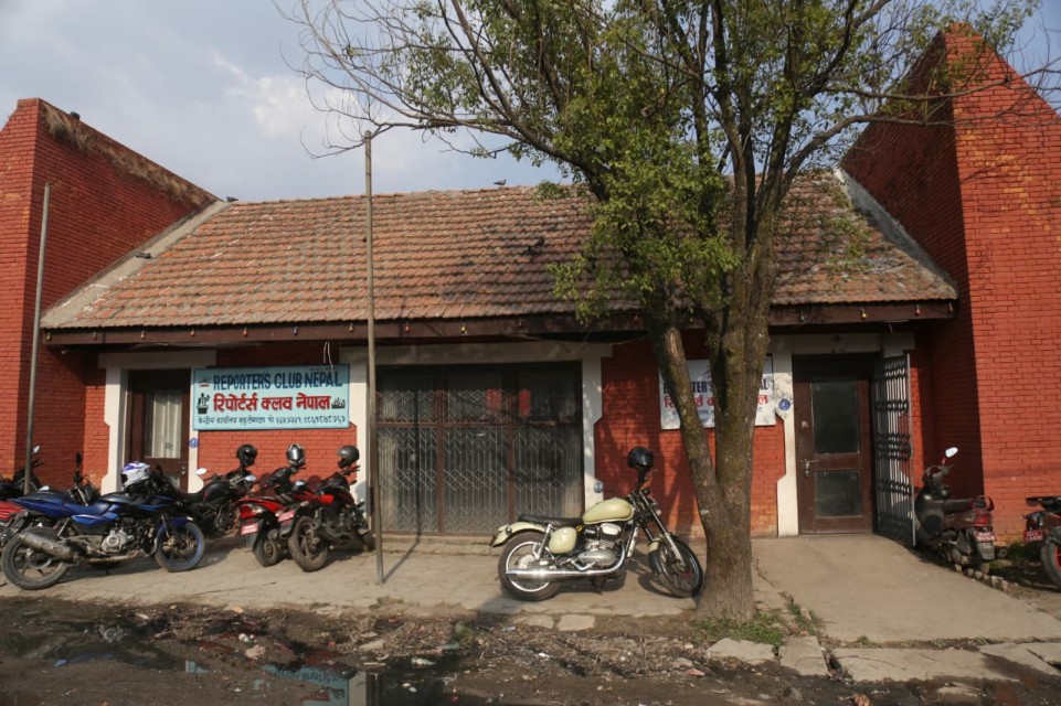 भाडा नतिरेपछि रिपोटर्स क्लवसहित भृकुटीमण्डपका २० कार्यालयमा परिषद्‌ले लगायो ताला