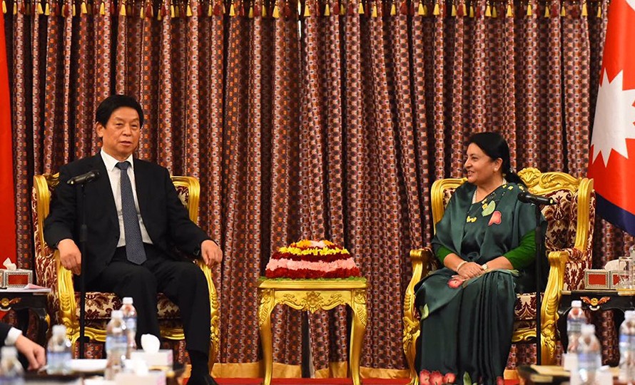राष्ट्रपति भण्डारी र चिनियाँ जनकँग्रेस अध्यक्ष ली बीच शिष्टाचार भेटवार्ता