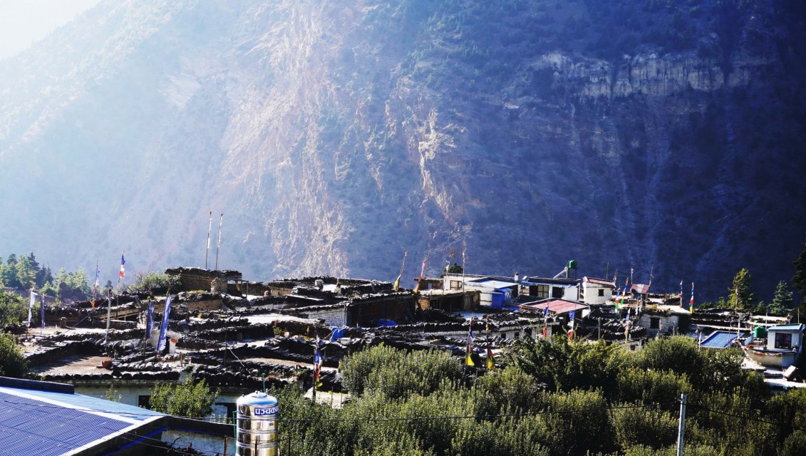 सिमाना कुर्न बसेको ‘चिमाङ’ गाउँको मौलिकता