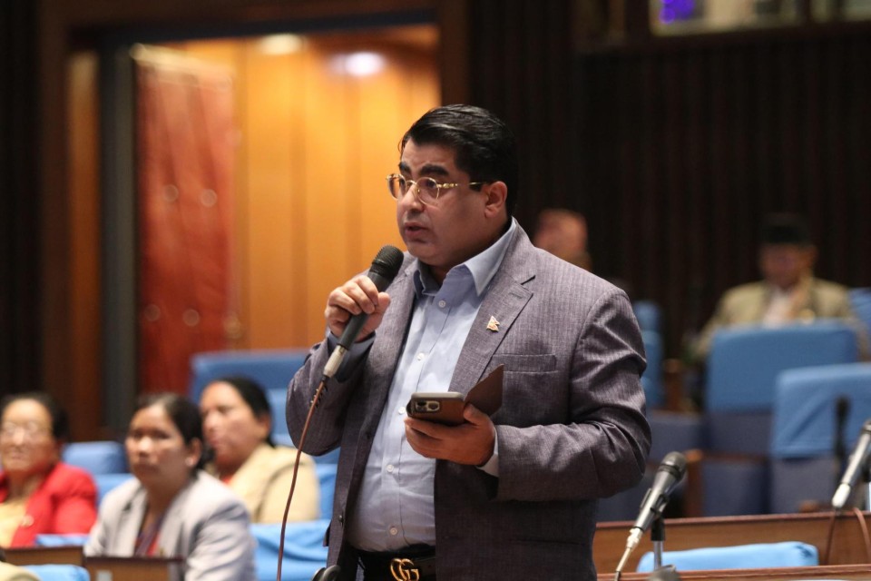 शान्ति प्रक्रिया टुङ्गोमा पुर्‍याउन सांसद ढकालको माग