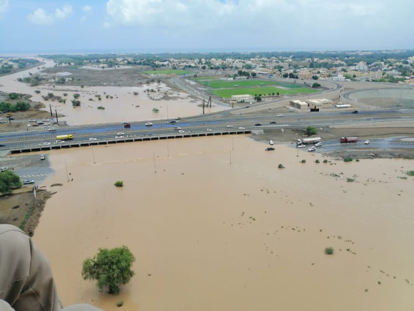 ओमानमा मौसम सम्बन्धी दुर्घटनामा १२ को मृत्यु