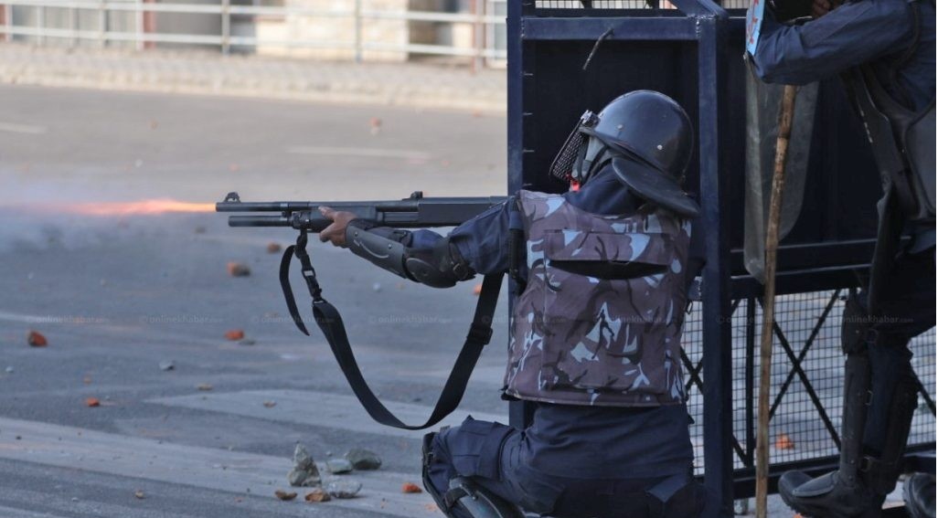 एमसीसी विरोधी प्रदर्शनमा प्रहरीले चलायो गोली