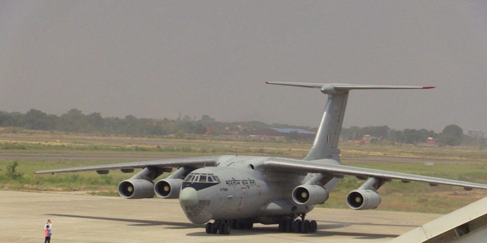 भारतीय वायुसेनाको विमान गौतमबुद्ध अन्तर्राष्ट्रिय विमानस्थलमा