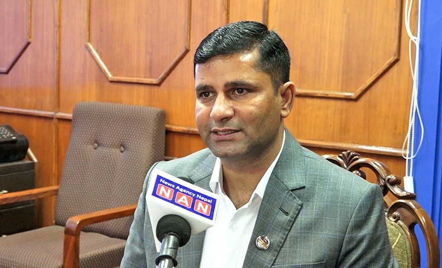 स्मार्ट लाइसेन्स सातै प्रदेशमा छपाउने व्यवस्था मिलाउँछौंः यातायातमन्त्री राई