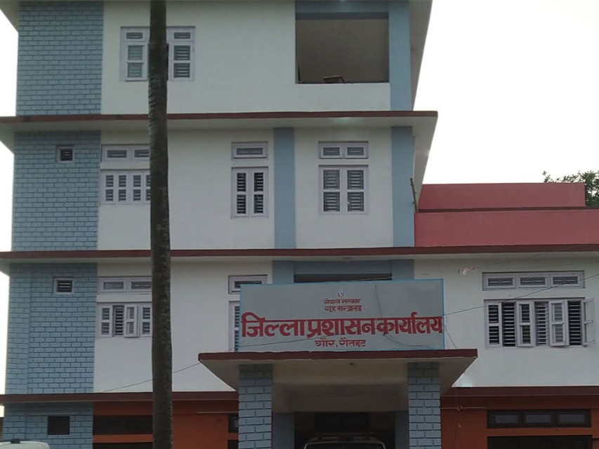 रौतहटमा सरस्वती पूजाको मूर्ति सेलाउने क्रममा झडप, ६८ राउन्ड टियर ग्यास प्रहार