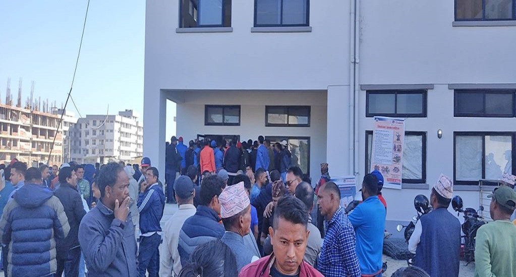 कैलाली ४ मा अर्धकट्टीसहितको मतपत्र भेटिएपछि गणना स्थगित