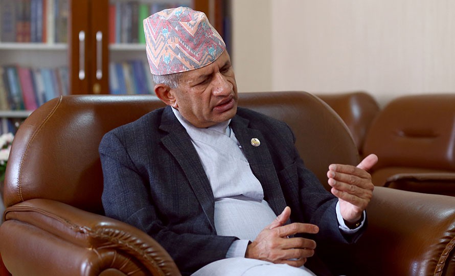 'ढल्नु भनेको सकिनु होइन’ : एमालेको हारपछि प्रदीप ज्ञवालीको आत्मसमीक्षाको आह्वान