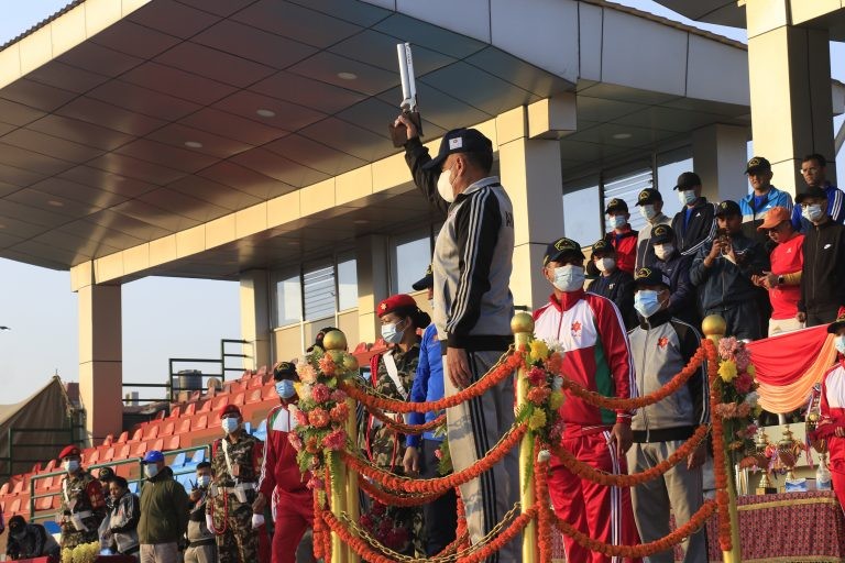 प्रधानसेनापति शर्माद्वारा खुला म्याराथन प्रतियोगिताको शुभारम्भ