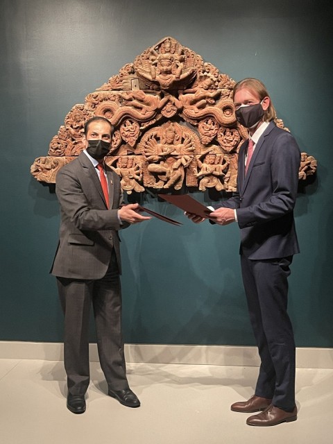 अमेरिका संग्रहालयद्वारा दुई पुरातात्विक सम्पदा नेपाललाई हस्तान्तरण, चाँडै नेपाल ल्याइने