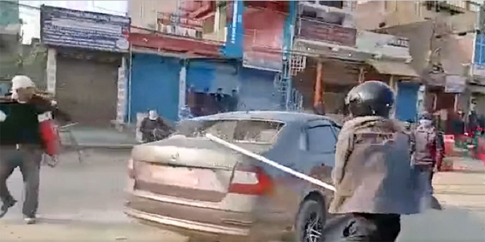 सिके राउतको कार्यकर्ताद्वारा सवारीसाधन तोडफोड