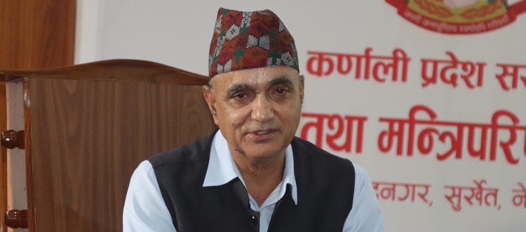 कर्णालीमा सरकार ढल्यो, मुख्यमन्त्री यामलाल कँडेलले दिए राजीनामा