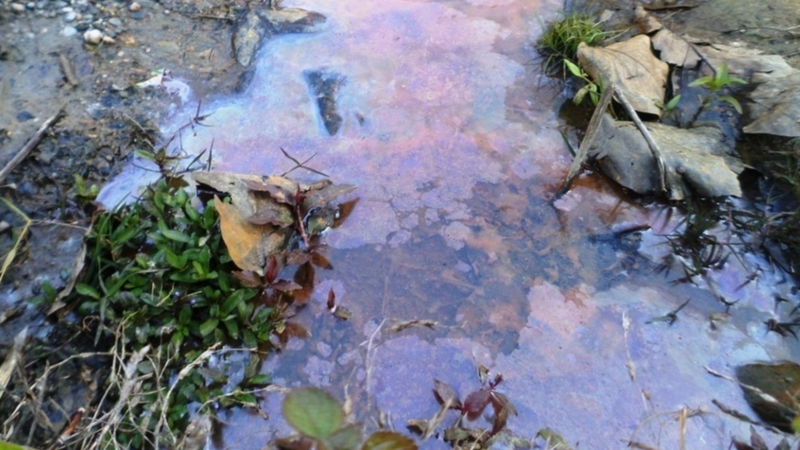 पेट्रोलियम पदार्थ उत्खनन गर्ने उपकरणसहितका सामान दैलेख पुर्याइयो