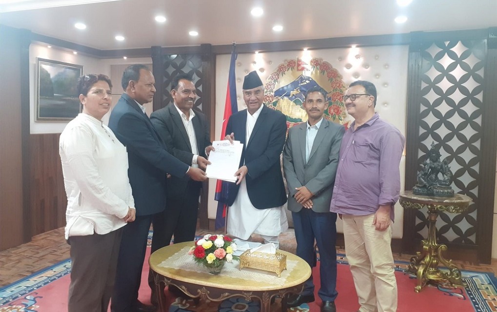 नेकपा बहुमत पार्टीले बुझायो प्रधानमन्त्रीलाई ज्ञापन–पत्र