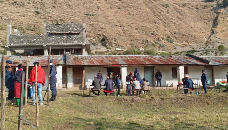 स्ववियु चुनाव : बाजुरमामा झडप, बुढीनन्दामा कर्फ्यु