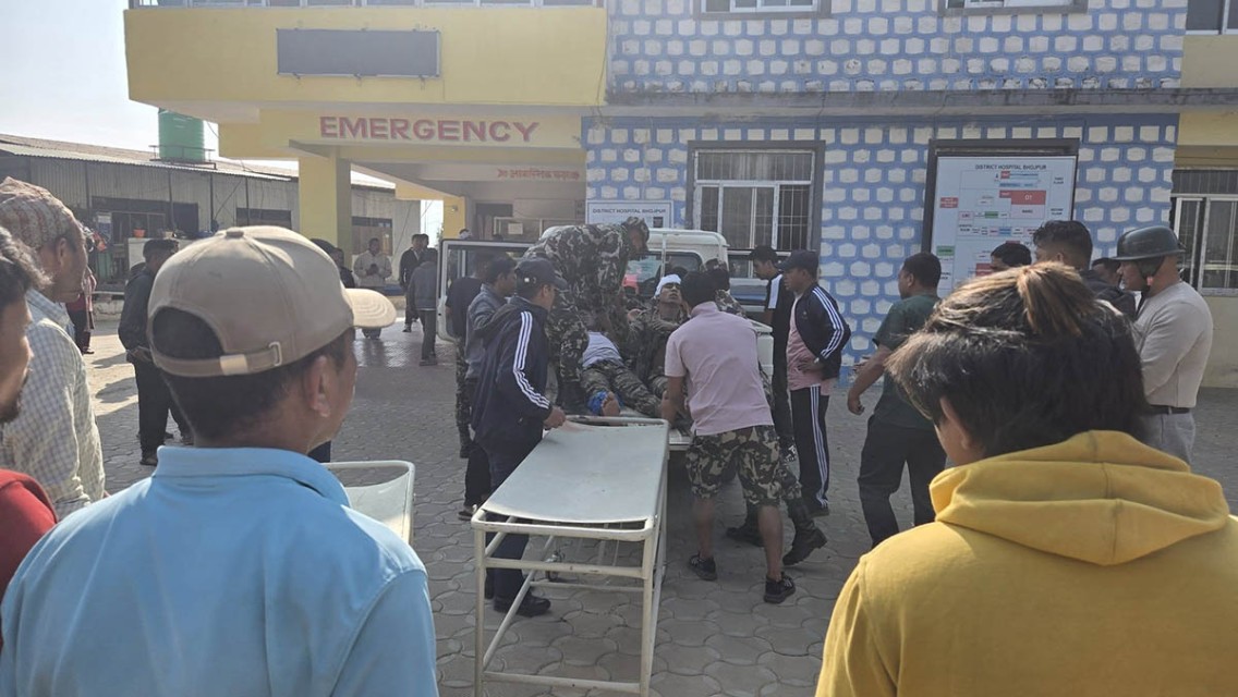  भोजपुरमा नेपाली सेनाको बस दुर्घटना, २४ घाइते