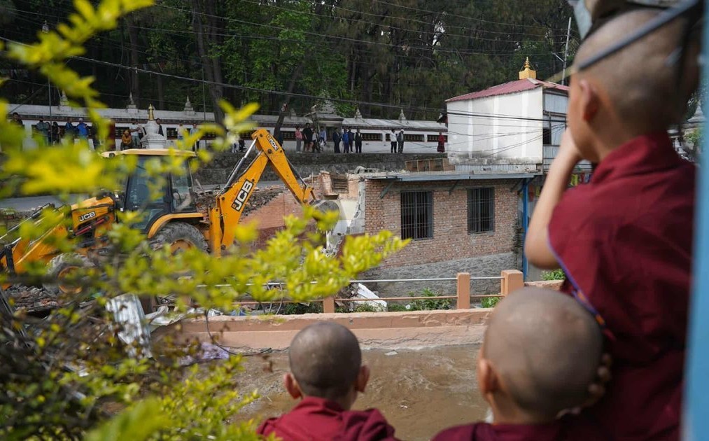 स्वयम्भू, बालाजु र देवीनगरमा अतिक्रमित वस्ती हटाउने अभियान तीव्र