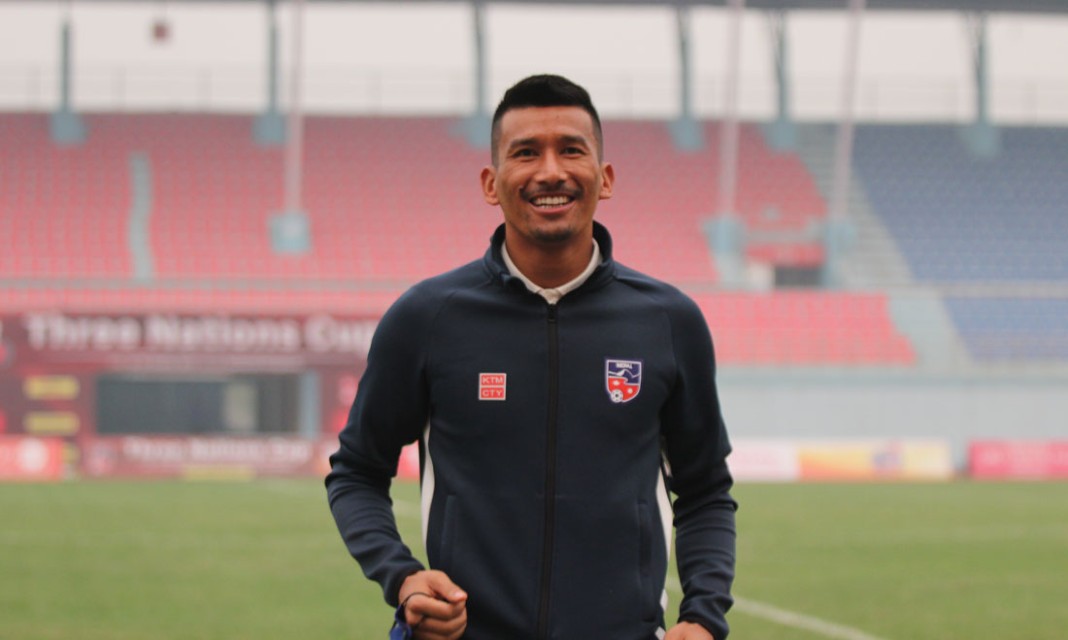 राष्ट्रिय फुटबल टोलीका कप्तान किरणले माल्दिभ्सको लिग खेल्ने