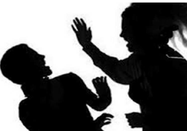 पुरुष पनि घरेलु हिंसामा, न्यायका लागि प्रहरीमा उजुरी