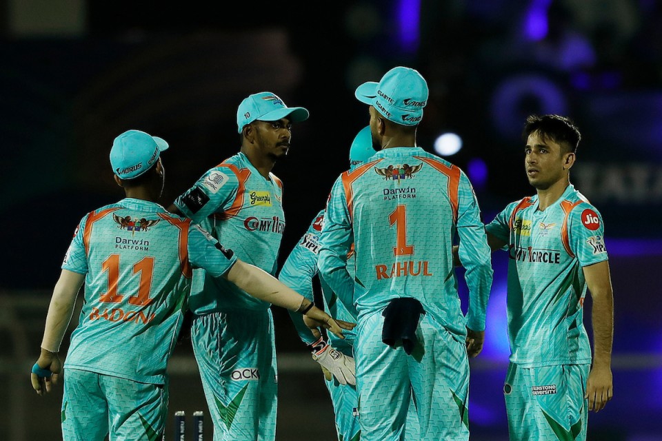 आईपीएल टी-ट्वान्टी क्रिकेट : दिल्ली र लखनउ भिड्दै