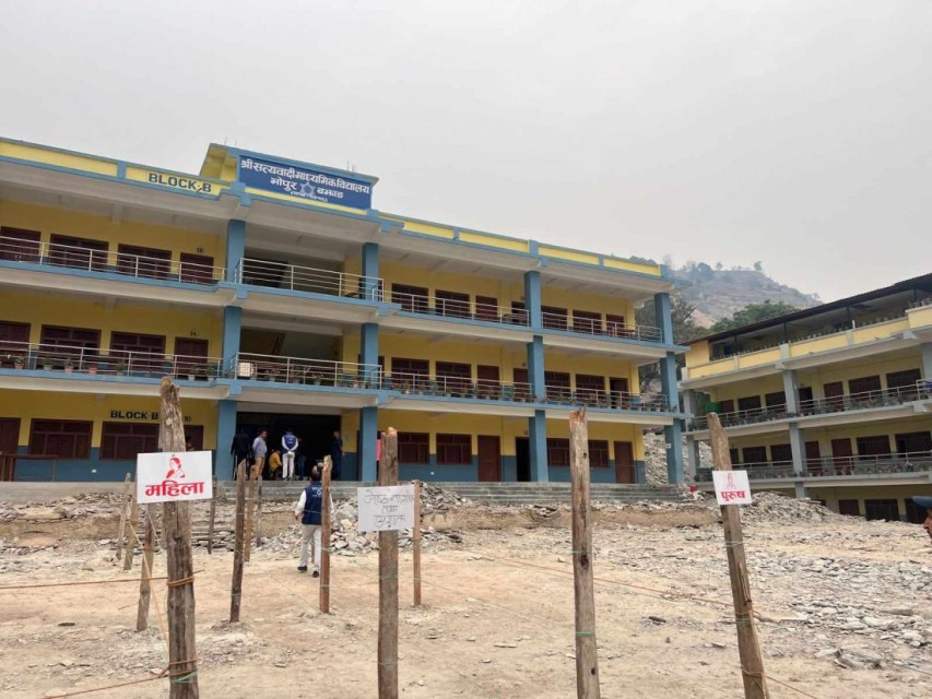 बझाङमा उत्साहपूर्वक मतदान हुँदै