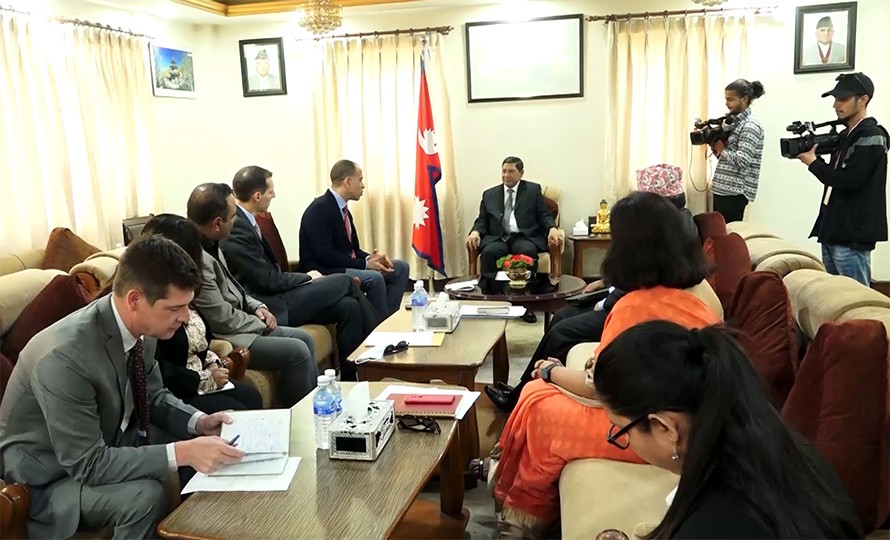 जिल्ला निर्वाचन कार्यालय खारेज गर्ने सरकारको निर्णय गरेको छैनः गृहमन्त्री श्रेष्ठ