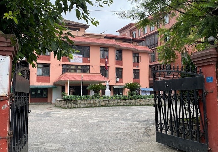 सुकुम्बासी बस्तीमा डोजर लगाउने निर्णय कार्यान्वयन नगर्न उच्च अदालत पाटनकाे आदेश