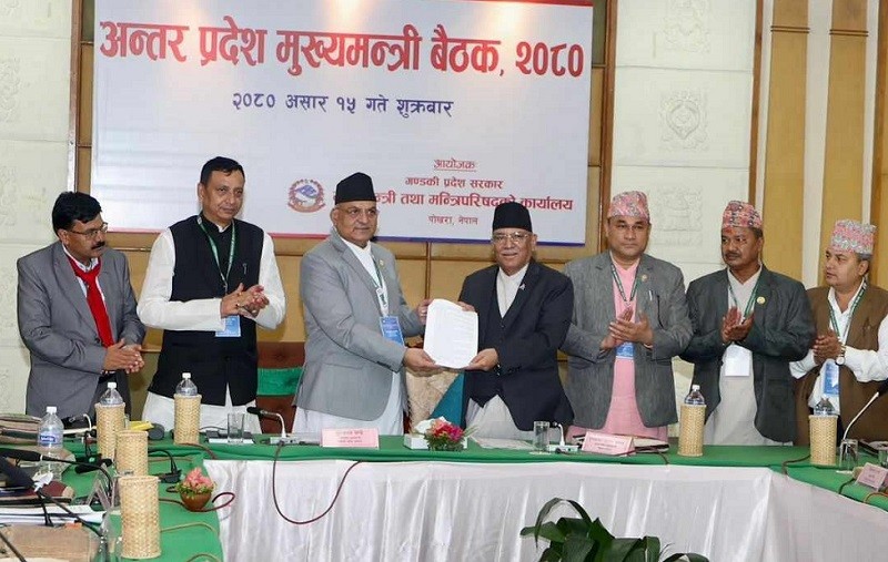 प्रधानमन्त्रीलाई मुख्यमन्त्रीहरूले बुझाए १७ बुँदे साझापत्र (पूर्णपाठसहित)