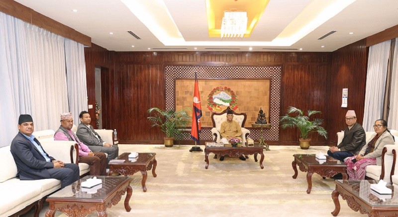 प्रधानमन्त्री ओली र आन्दोलनरत शिक्षकहरुबीच छलफल