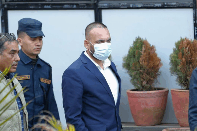 प्रदीप अधिकारीलाई धरौटीमा छाड्न सर्वोच्चको अस्वीकार