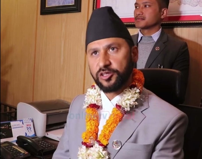 गृहमन्त्री लामिछानेको आग्रह : धर्ना छाडेर अनुसन्धानमा सहयोग गरिदिनुस्