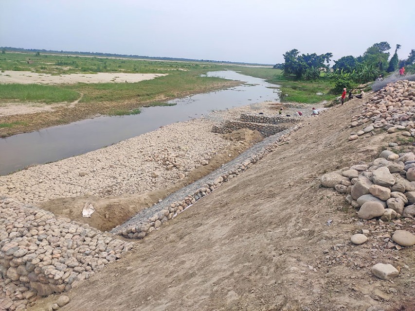 रौतहटमा नदीमा नुहाउन गएका तीन बालबालिका बेपत्ता, प्रहरीद्वारा तीव्र खोजी अभियान