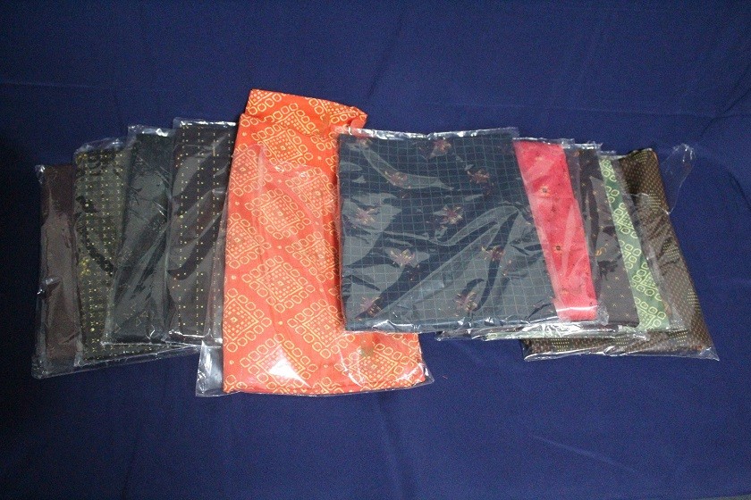 सुन जडान भएको कपडासहित विमानस्थलबाट दुईजना पक्राउ