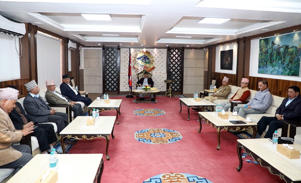 सत्तारुढ गठबन्धनका शीर्ष नेताको बैठक सुरु