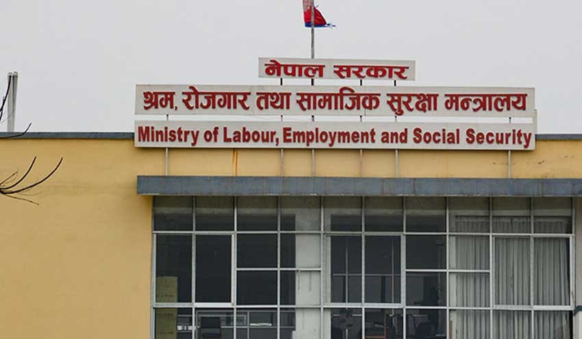 नौ महिनामा ७७१ जना विदेशीले लिए नेपालबाट श्रम स्वीकृति