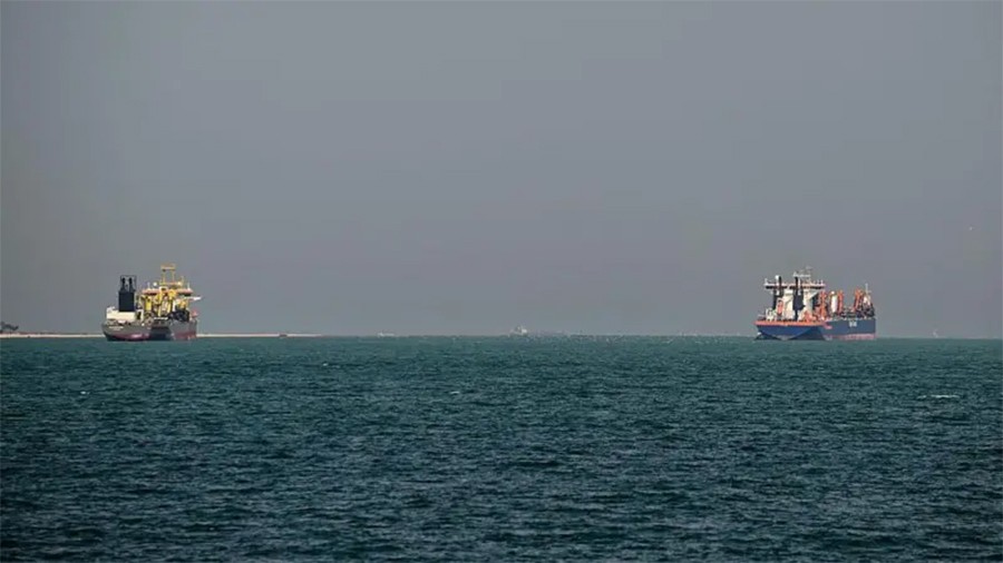 इरानले मित्र राष्ट्रहरूका लागि स्ट्रेट अफ होर्मुज खुला गर्‍यो