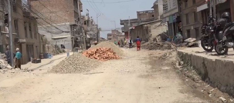 सातदोबाटो–चापागाउँ सडकमा आज पनि गाडी डाइभर्सन