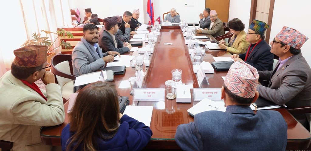 चुनावी माहोल तातेसँगै प्रधानमन्त्रीको कडा सन्देश- राजनीति गर्न चाहने मन्त्रीले कुर्सी छोड्नैपर्छ