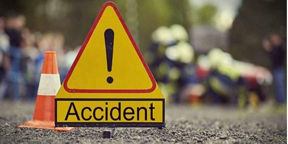 ताप्लेजुङमा एम्बुलेन्स दुर्घटना हुँदा एकजनाको मृत्यु, ६ जना घाइते