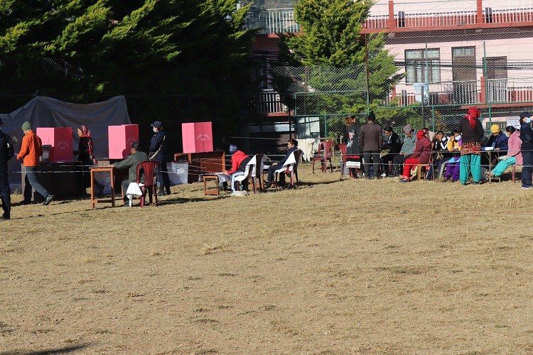 नेपालमा बदर मतको दर बढ्दो, मतदाता शिक्षाले घटाउने विश्वास