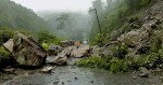 पहिरो र बाढीले देशभरका सडक प्रभावित, यी राजमार्ग र सडकखण्ड पूर्ण रूपमा अवरुद्ध