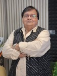 फिल्म ‘है जवानी तो इश्क होना है’ को प्रवर्धनका लागि बलिउड अभिनेता राकेश बेदी काठमाडौंमा