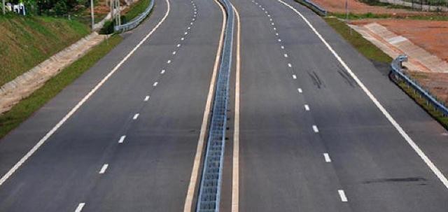 कोटेश्वर–कलङ्की सडकखण्डमा धमाधम कालो पत्रे हुदै