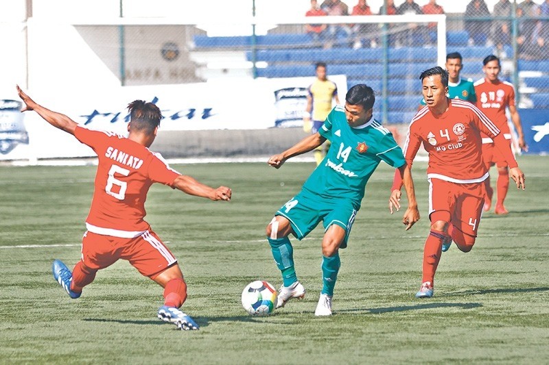 ए डिभिजन लिग फुटबलमा आज तीन खेल