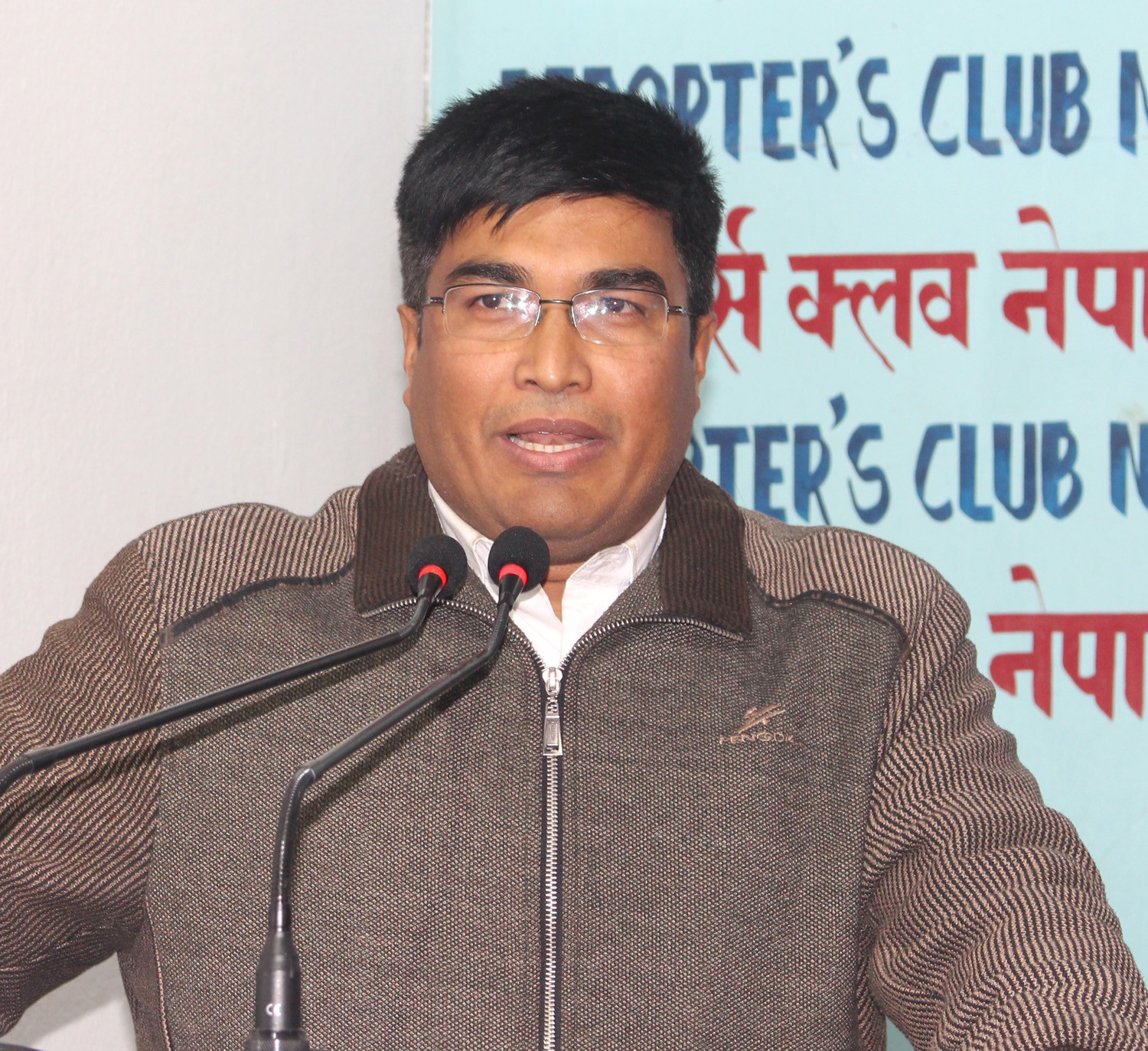 दुईतिहाइको दम्भ धेरै टिक्दैनः टोपबहादुर बानियाँ