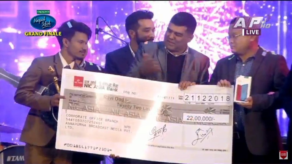 नेपाल आइडल सिजन २ को विजेता रवि ओड