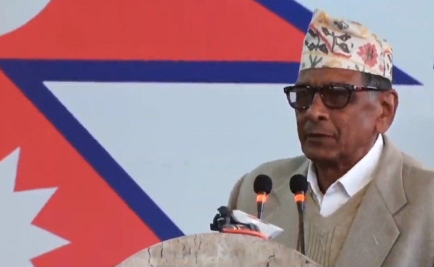 कांग्रेस महासमितिद्वारा बलियो विधान ! (अन्तरवार्ता)